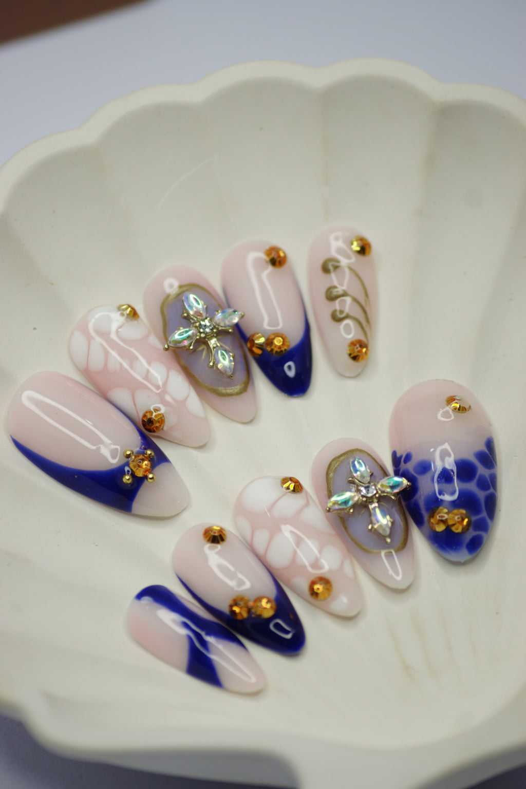 Royal Sapphire Shine 💙👑✨