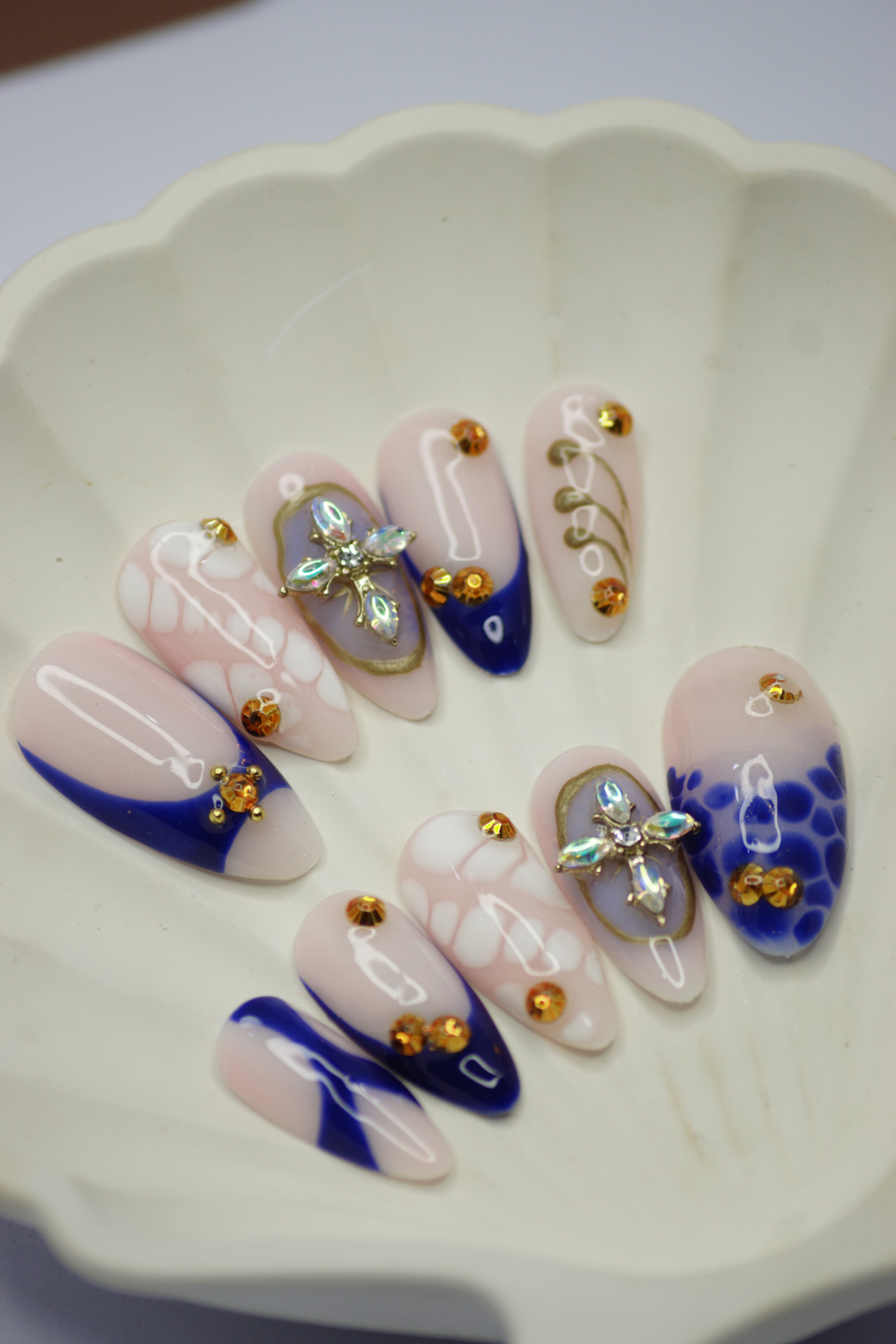 Royal Sapphire Shine 💙👑✨