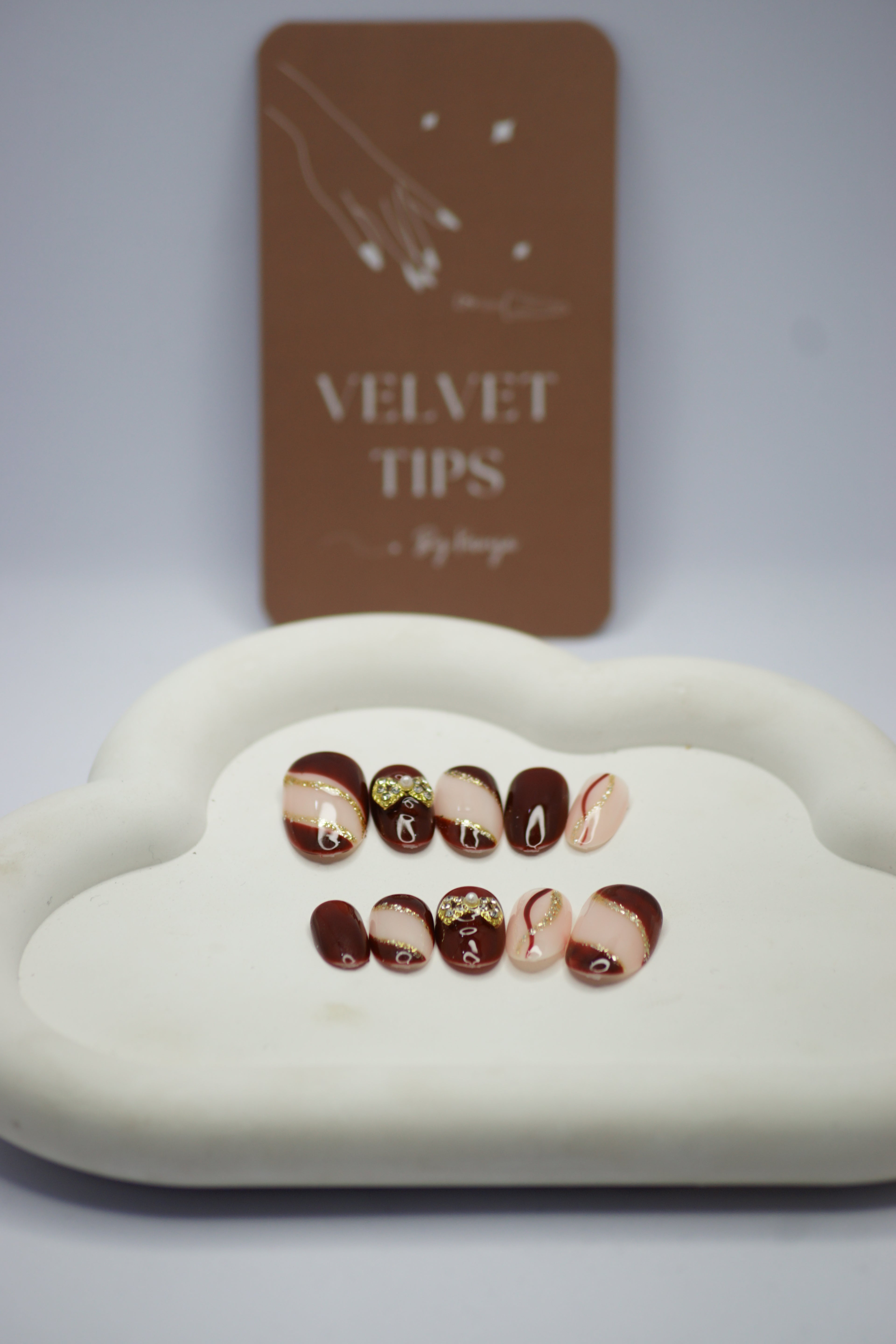 Crimson Luxe Bows 🎀✨🍷