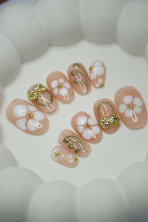 Bloom & Bow 🌸🎀✨